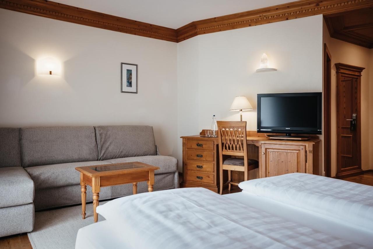 Kristallhotel Corona-Krone Al Plan di Mareo Buitenkant foto
