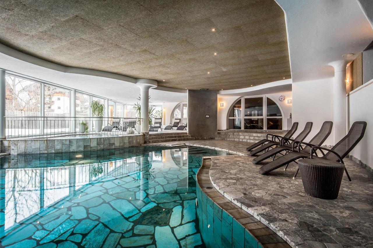 Kristallhotel Corona-Krone Al Plan di Mareo Buitenkant foto
