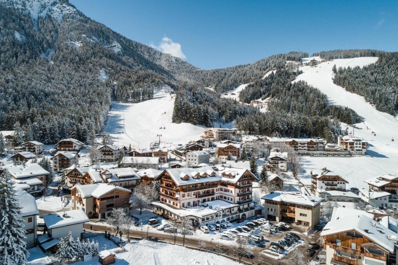 Kristallhotel Corona-Krone Al Plan di Mareo Buitenkant foto